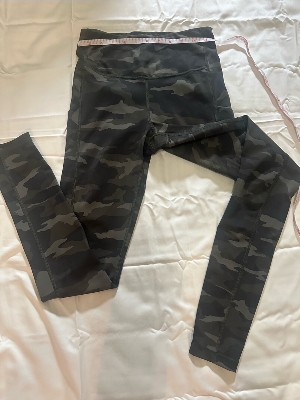 Athleta Women’s Camo Leggings - Black & Gray